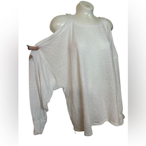 NWT We The Free Chill Out Cold Shoulder Top in Optic White - Picture 2 of 9